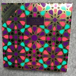 Tarte Holiday Blush Bazaar